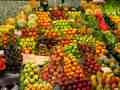 Barcelona - Mercato della frutta - ( frutta e verdure assortite )